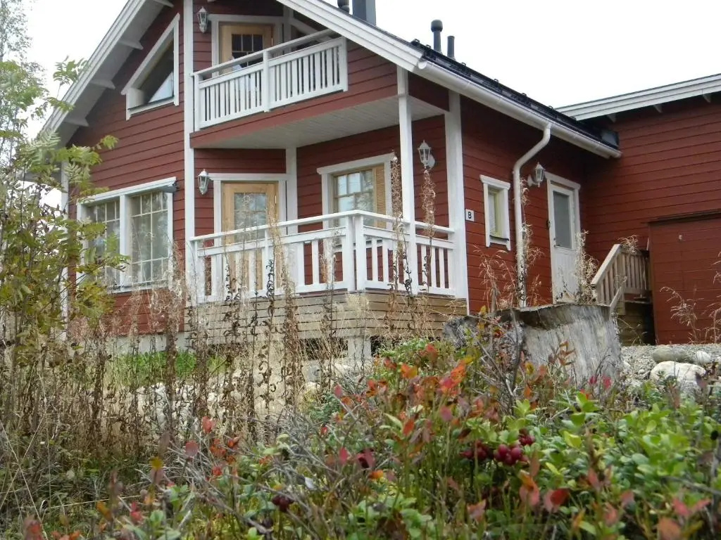 Tiiringolf Cottages