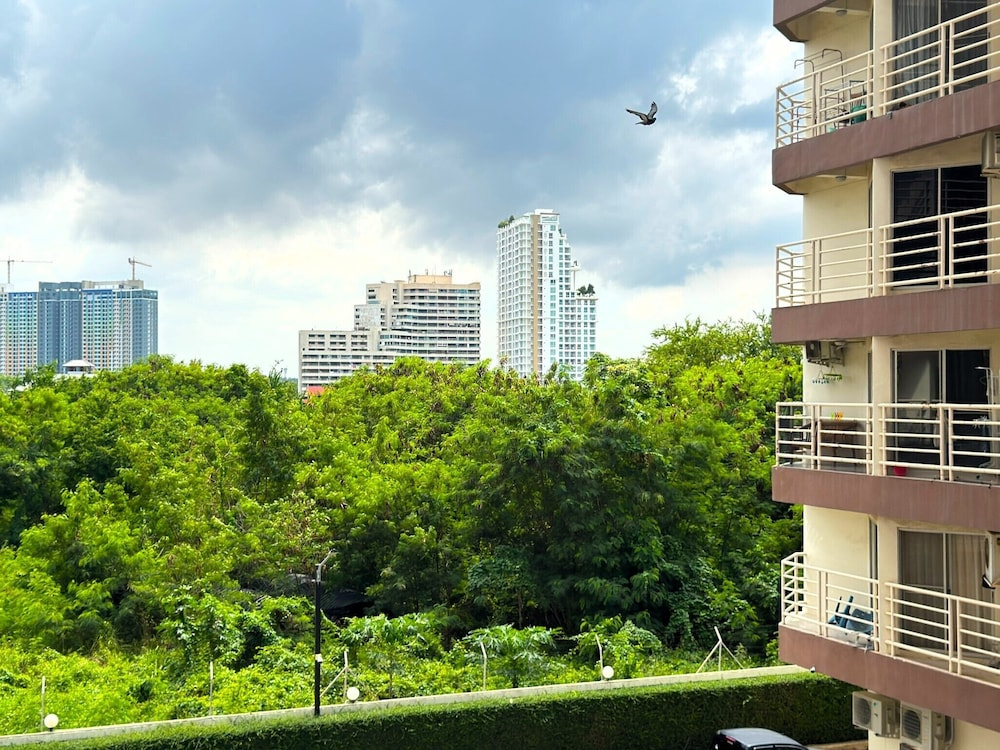 Studio Condo Close Jomtien Beach - Jomtien Beach Condominium A3