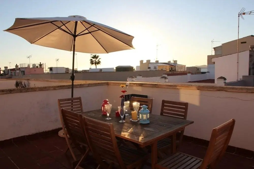 Townhouse 200mts from sea