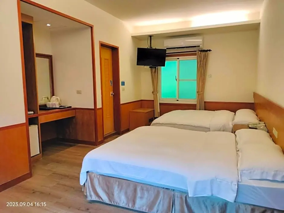 Standard Double room with garden view (twin beds)