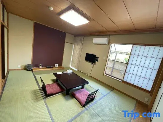 Standard room with mountain view