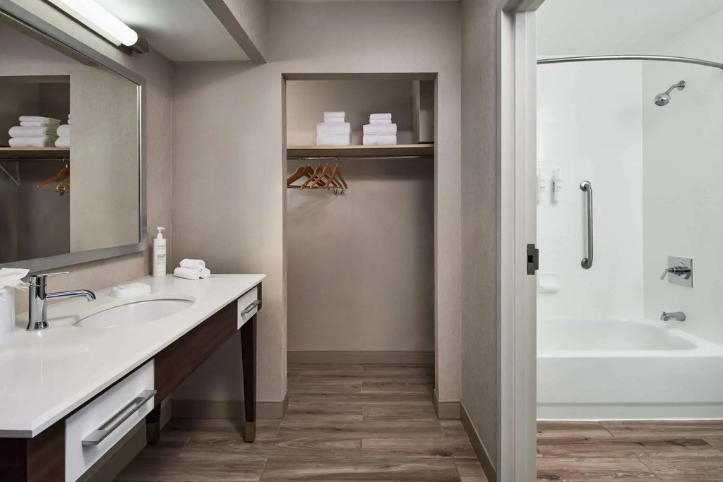 Hampton Inn Boston - Logan Airport - Général