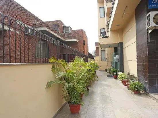 Shivam Residencies by OYO Rooms