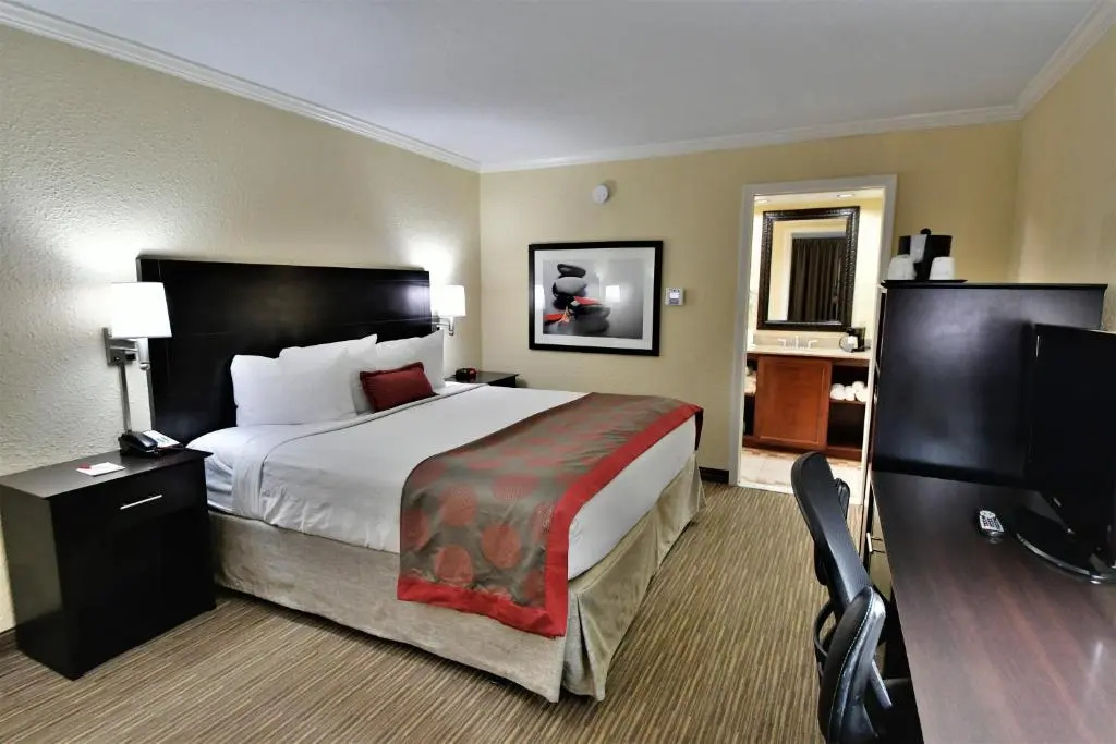 Ramada Hotel & Conference Center by Wyndham Jacksonville - Chambres