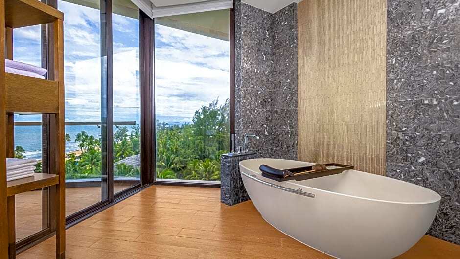 Intercontinental Phu Quoc Long Beach Resort