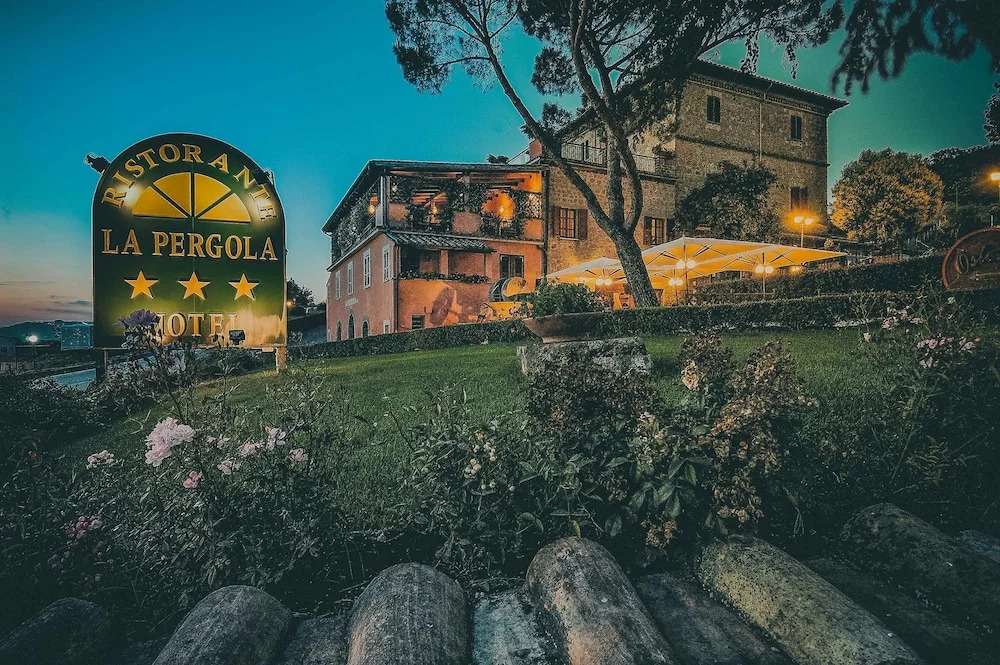 Hotel Ristorante La Pergola by null
