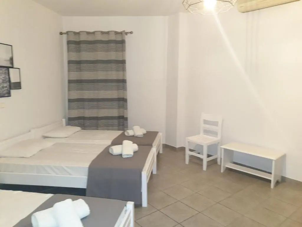 Standard Triple room with balcony