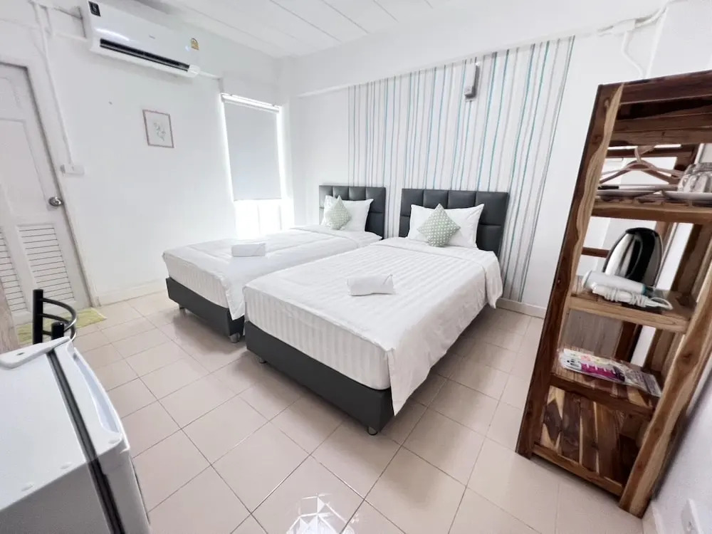 Двухместный номер Standard 2 отдельные кровати в Malizon Hotel & Residences