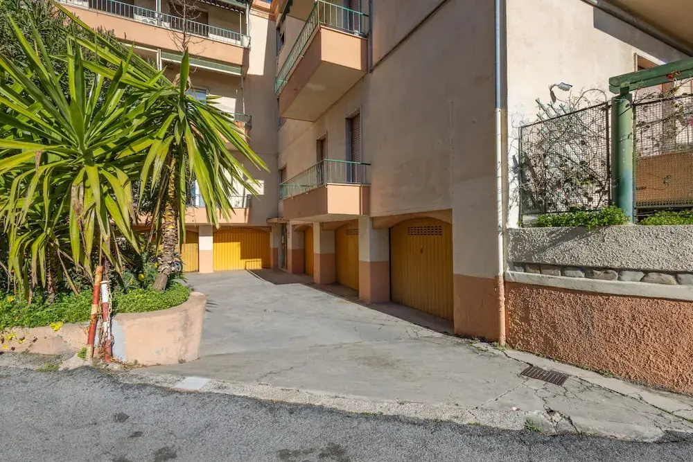 Tennis Flat with Sea View by Wonderful Italy