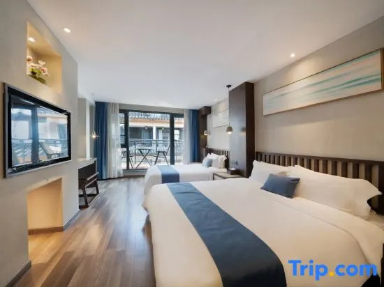 Standard Family room with balcony