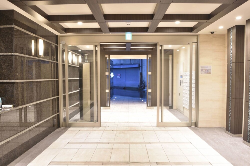 HR Front Regal Namba West 사진 16