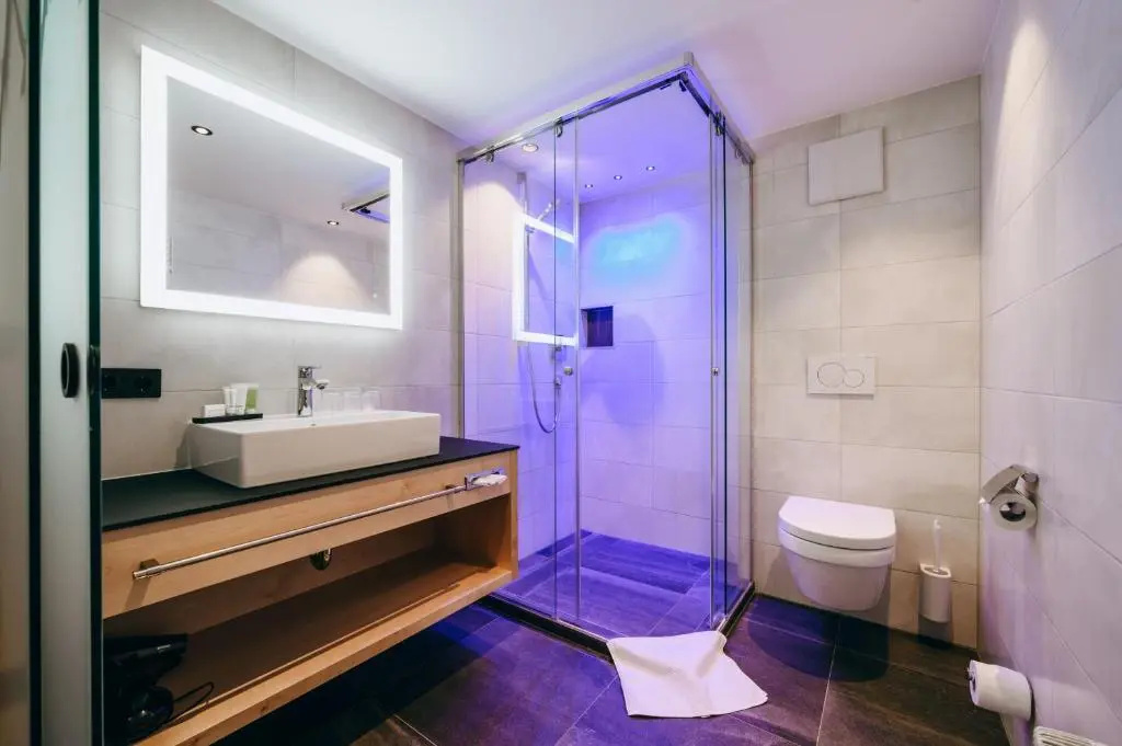 Standard Triple room with balcony
