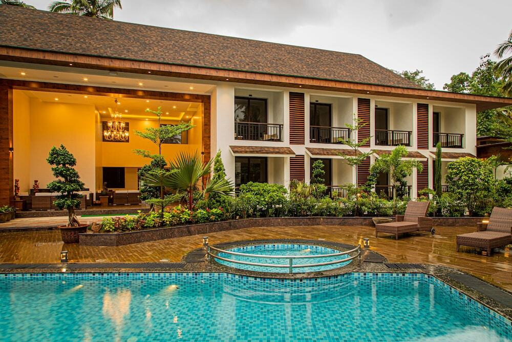 Sobit Sarovar Portico