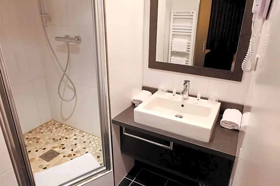 Kyriad Lyon Sud Sainte Foy - Chambres