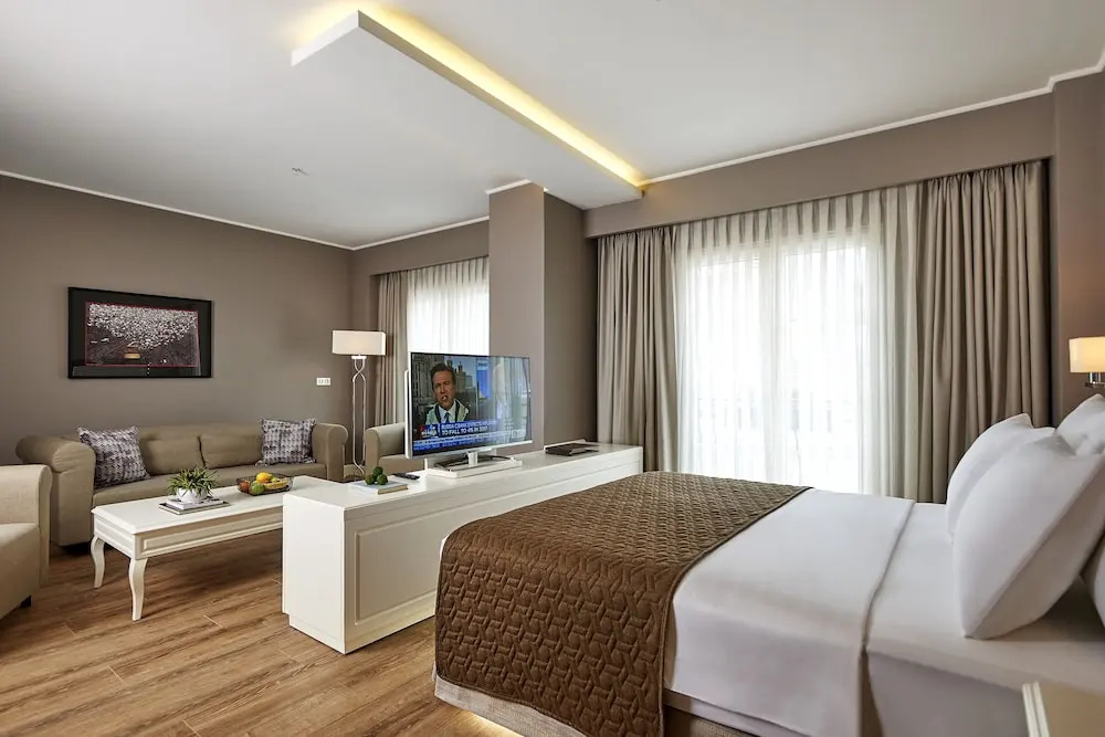 Renata Boutique Hotel - Boutique Class — 6