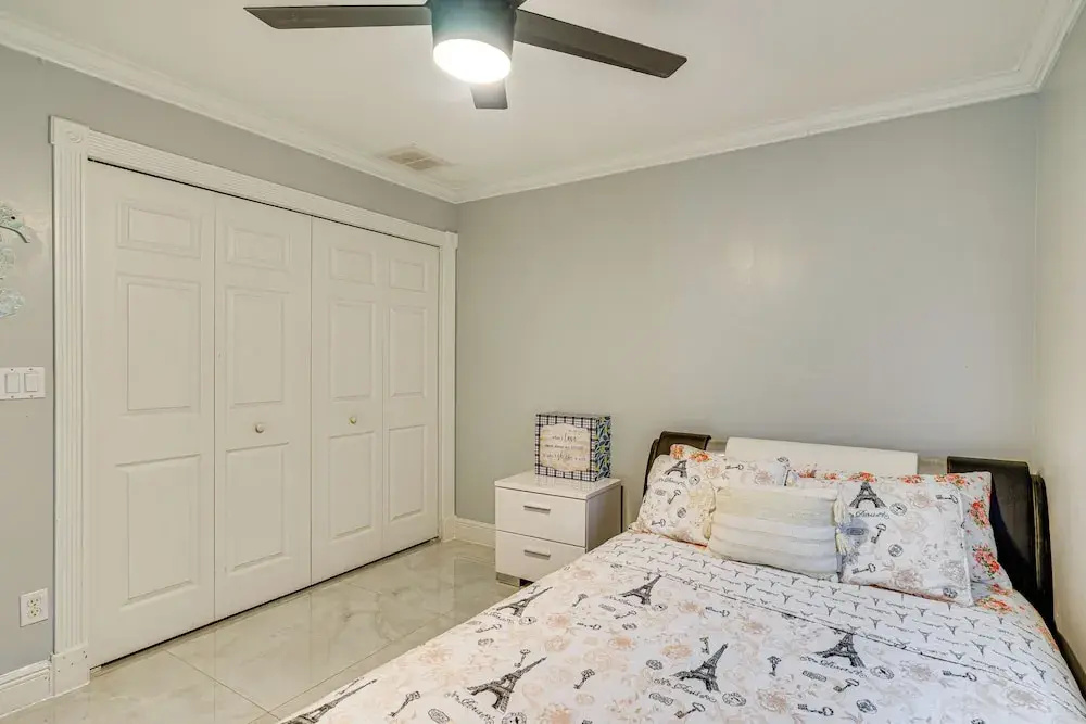 Lakefront Cape Coral Getaway w/ Furnished Lanai!