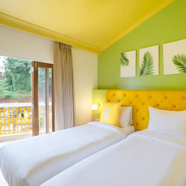 Deluxe Double room with city view (twin beds)