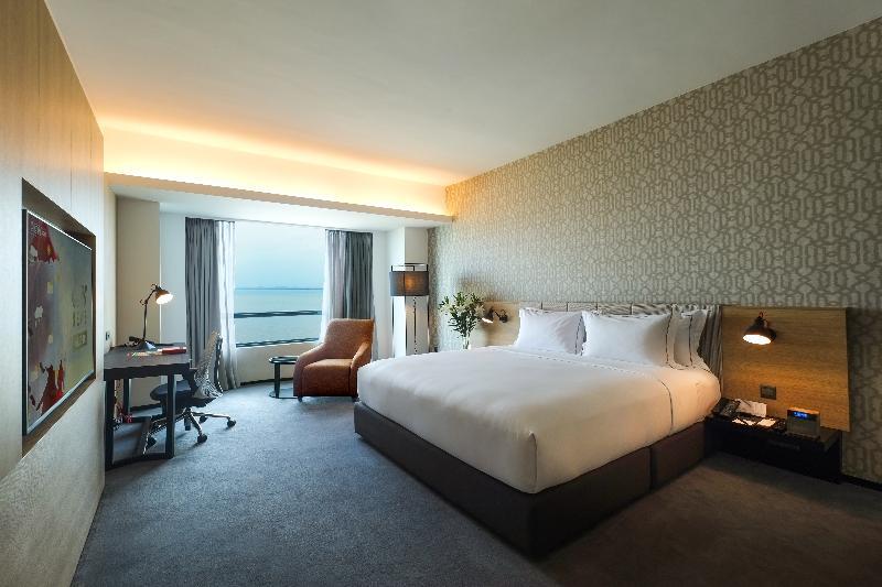 G Hotel Gurney