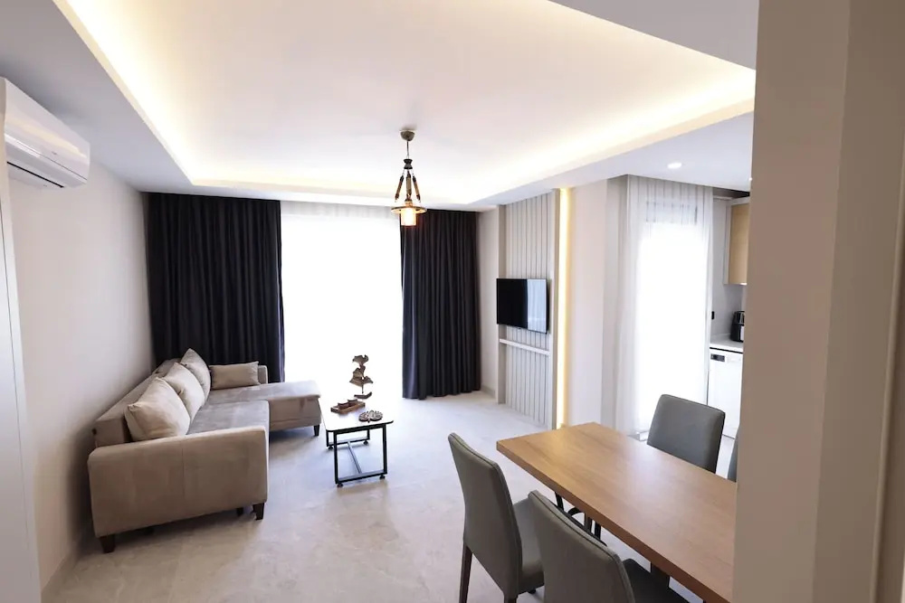 Deluxe Apartment