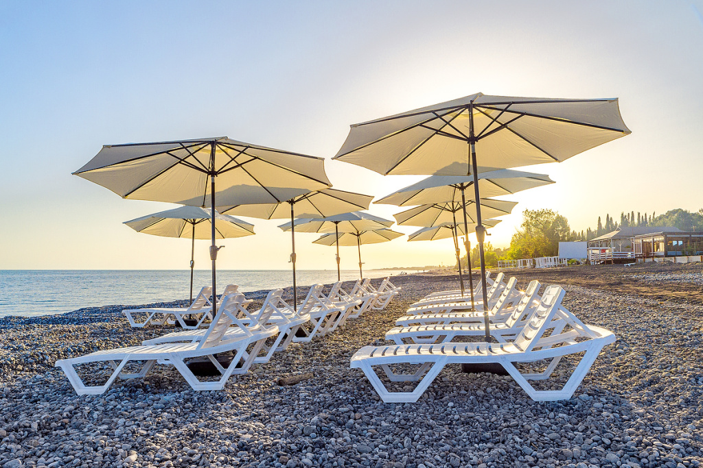 Beach & Waterfront