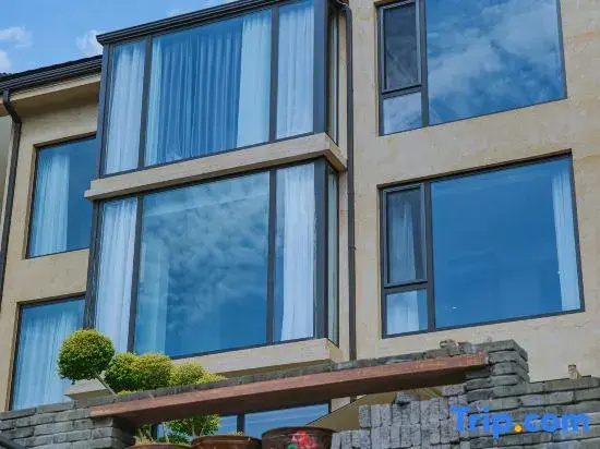Qixia｜Quietly wind｜270° Bamboo Sea Landscape Parent-child Accommodation (Yunshang Grassland Branch)