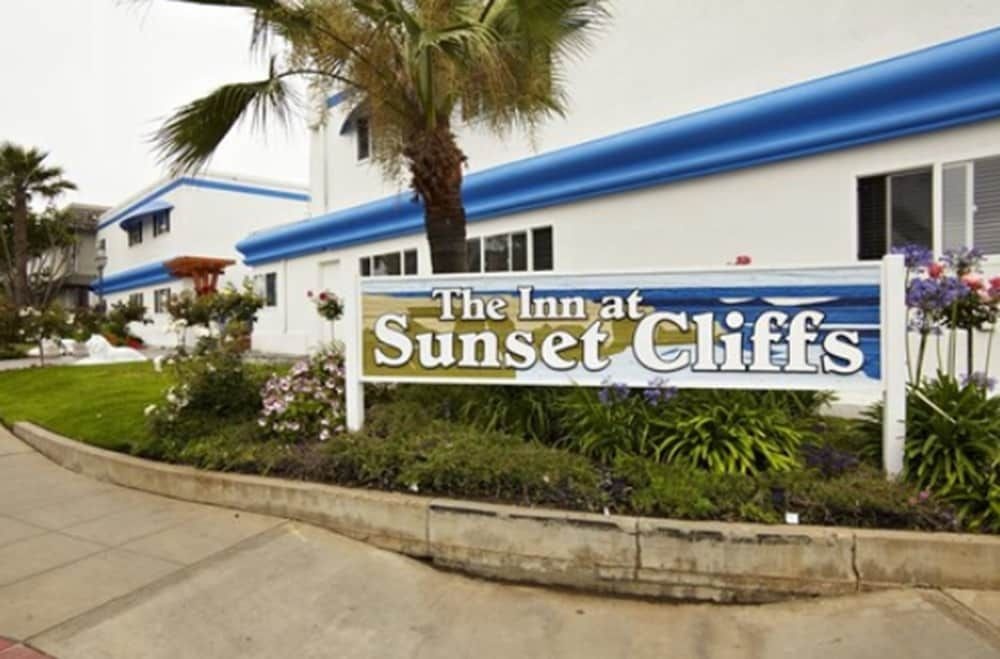 The Inn at Sunset Cliffs