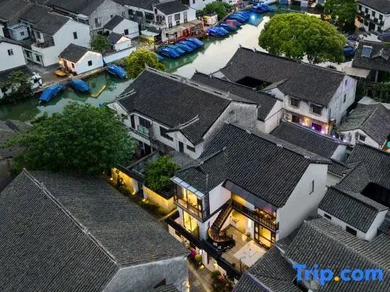 Encounters Huayu Lane Homestay (Zhouzhuang Ancient Town Scenic Area Store)