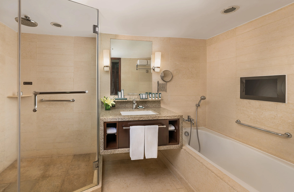 The Manila Hotel by null