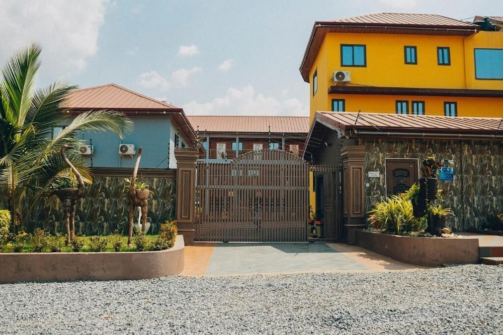Milady Hotel