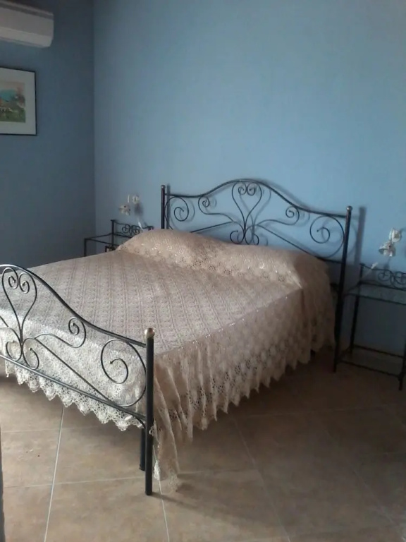Deluxe Double Family room (full double bed)