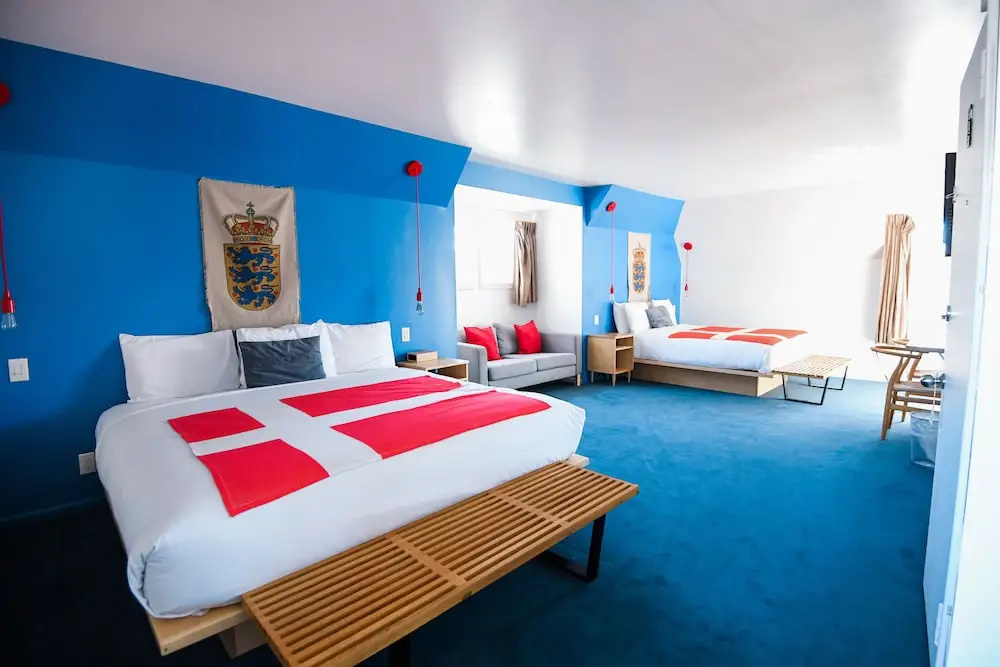 Deluxe Quadruple room