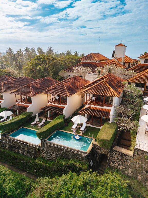 Saman Villas