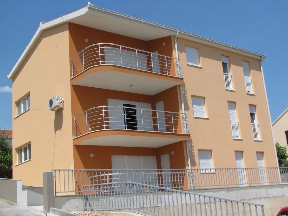 Apartments Franic