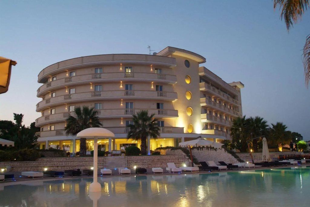 Hotel photo 13