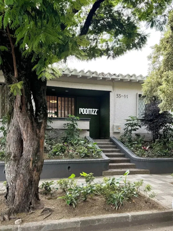 Hotel Botique Roomzz Laureles