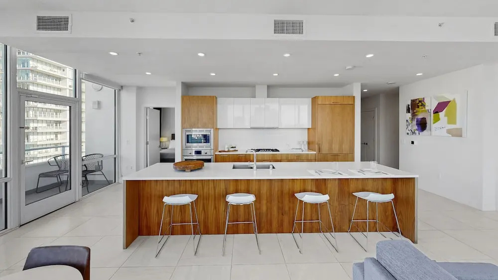 Level Furnished Living - Chambres