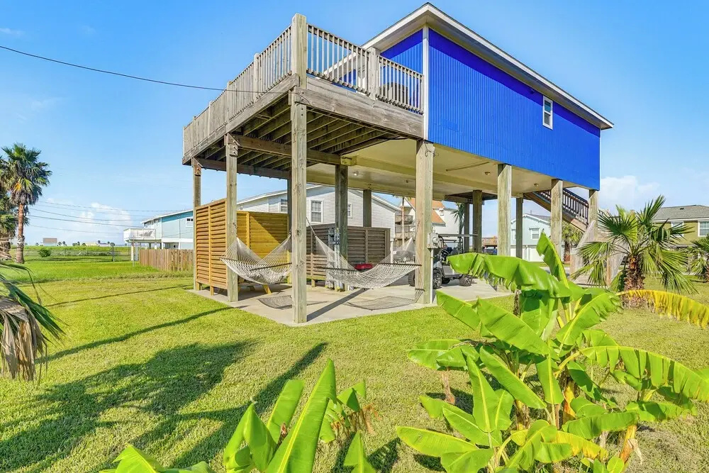 Walk to Beach: Galveston Home w/ Golf Cart!