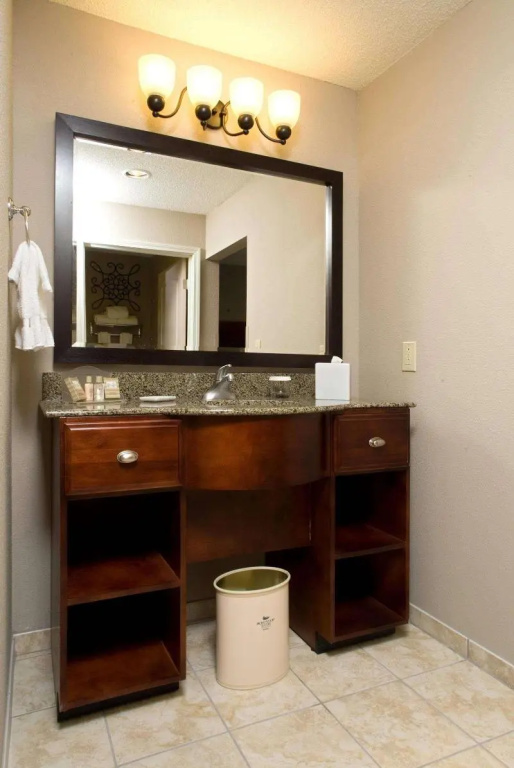 Homewood Suites by Hilton Bloomington - Chambres
