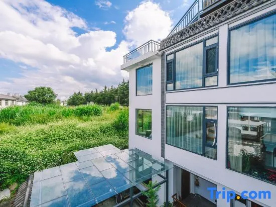 Floral Hotel ·Dali Meiting Private Hotel(Dali University store)