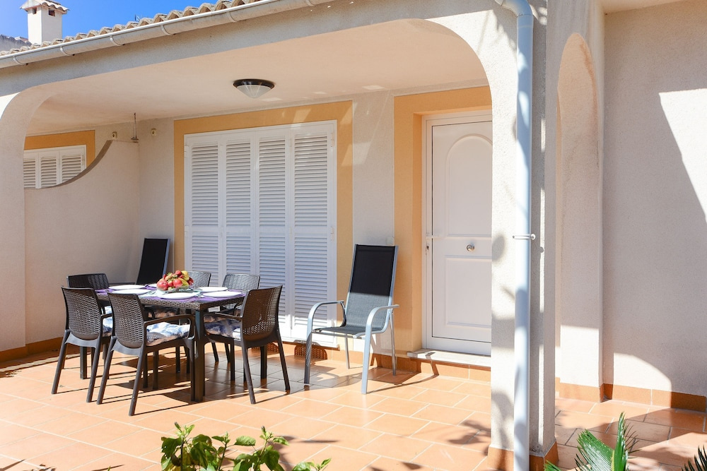 Pinya in Alc dia With 3 Bedrooms and 1 Bathrooms