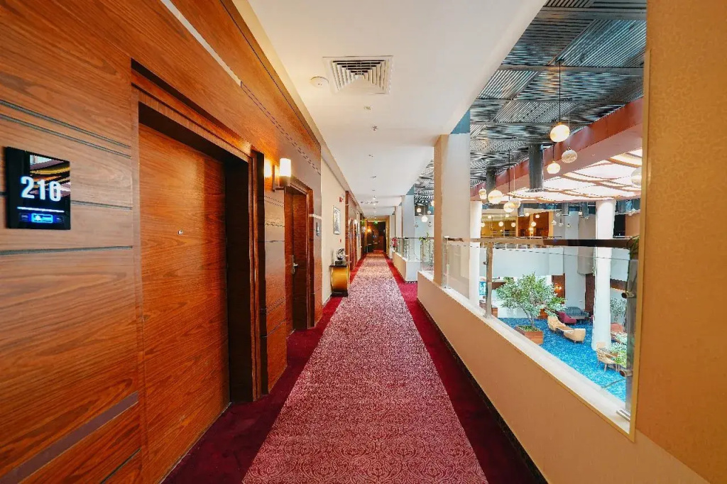 Hotel photo 8