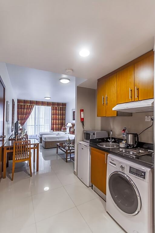 Golden Sands Hotel Apartments