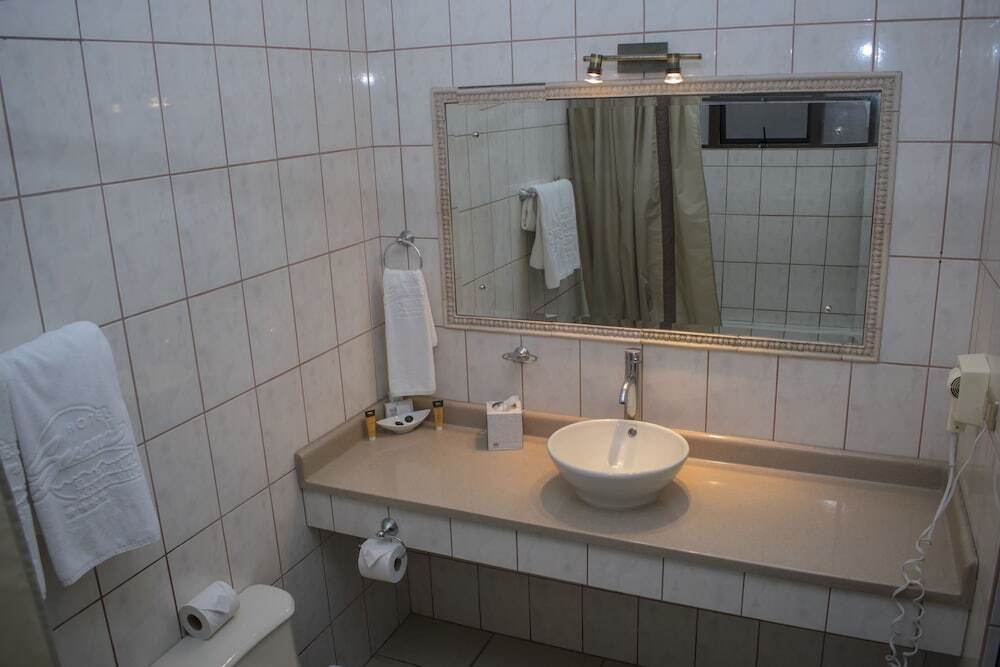 Hotel y Country Club Suerre by null