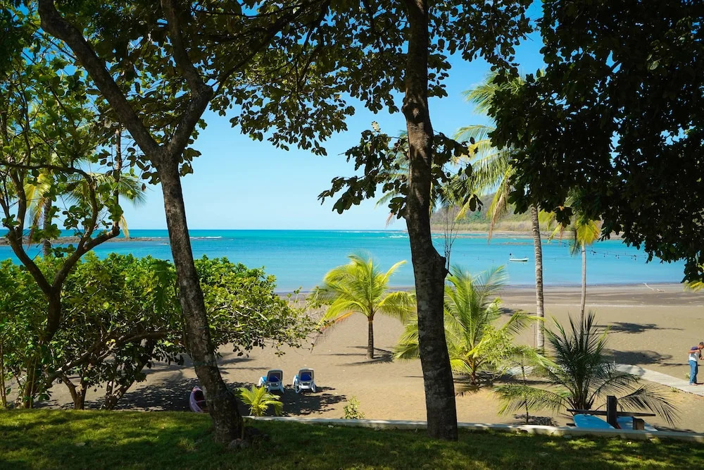 Beach & Waterfront