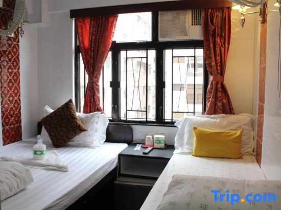 Трёхместный номер Standard в Gold Sparrow Hotel