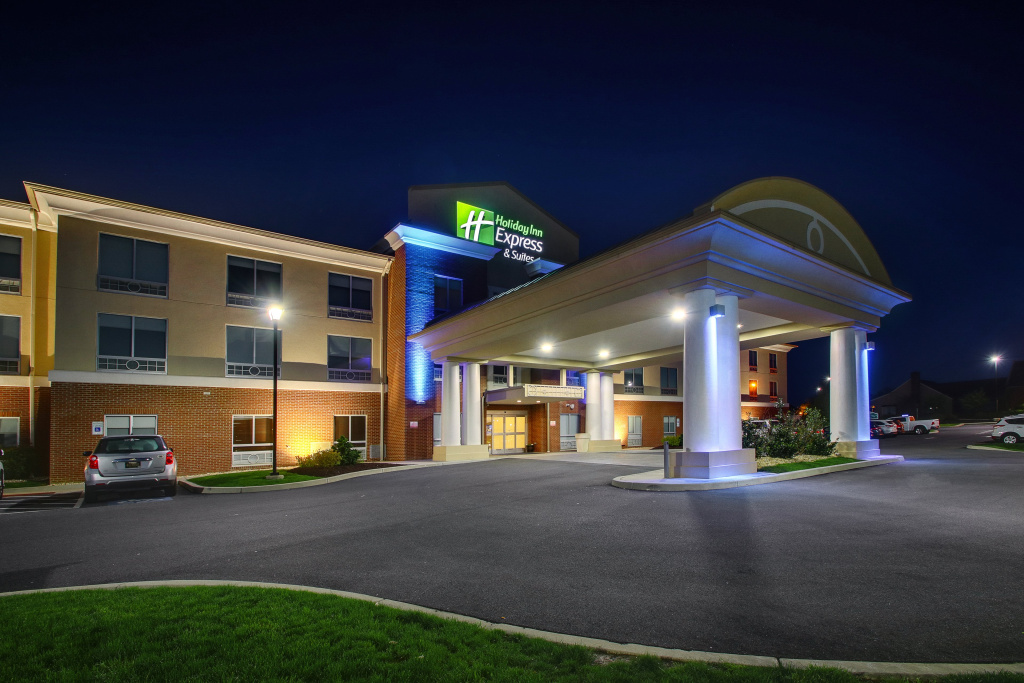 Holiday Inn Express & Suites Lancaster East - Strasburg by IHG