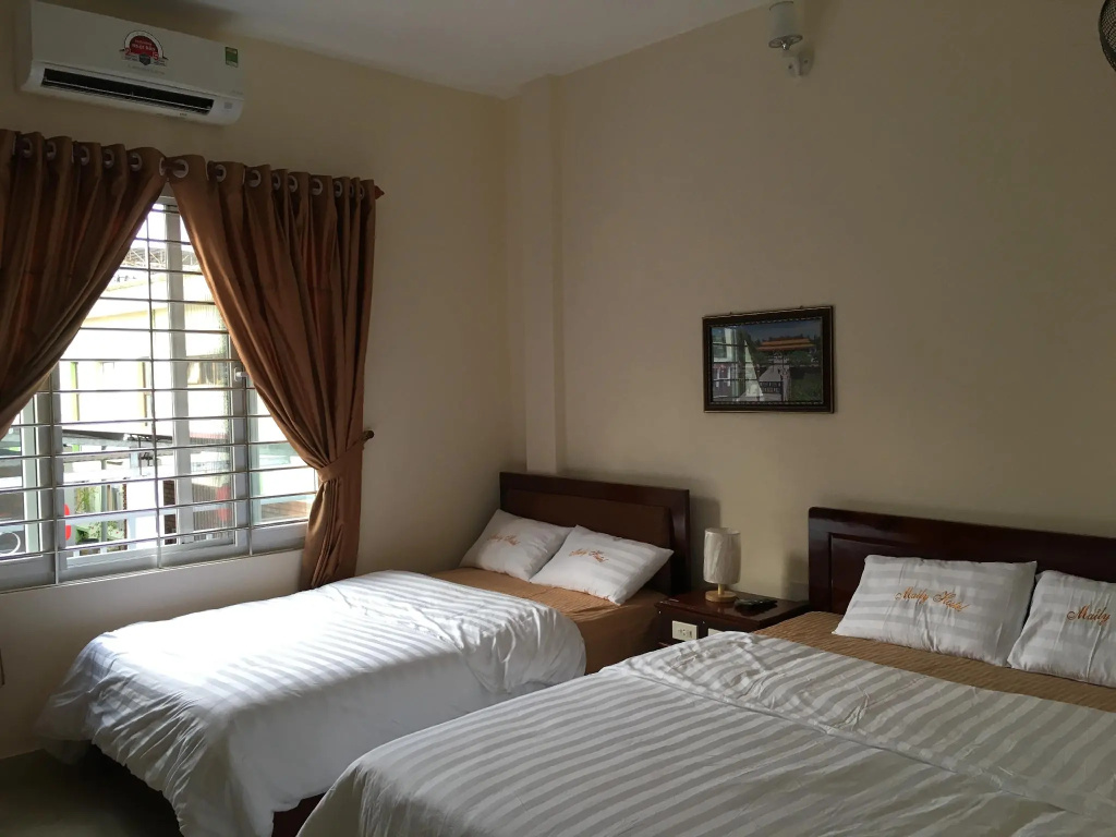 Standard Triple room with balcony