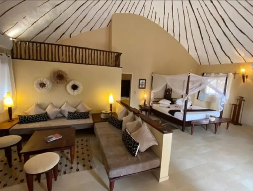 Executive Double Suite with balcony and beachfront (full double bed)