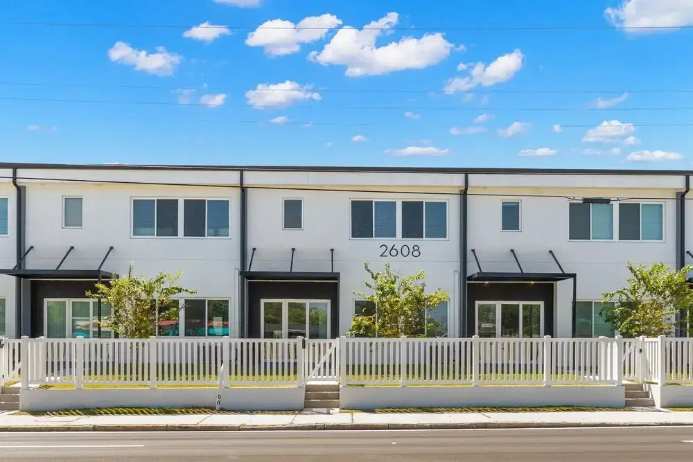 NEW Casa Sol - Luxury Townhome In Prime Location