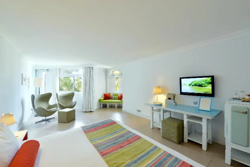 Deluxe Double room with balcony and with sea view (full double bed)